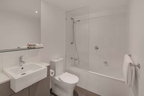 Travelodge Melbourne Docklands - NT Tourism 10