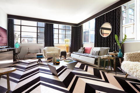 Adelphi Hotel - Accommodation NT 16
