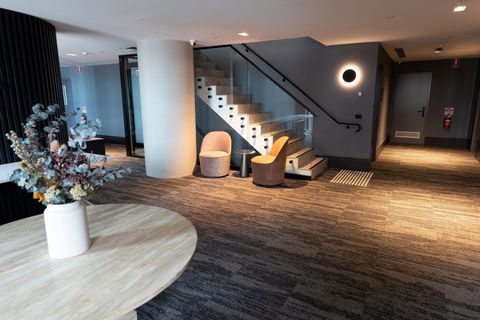 Oakwood Premier Melbourne - Accommodation NT 16