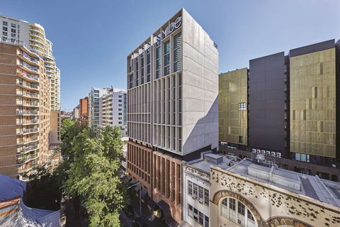 Vibe Hotel Sydney Darling Harbour - NT Tourism 0