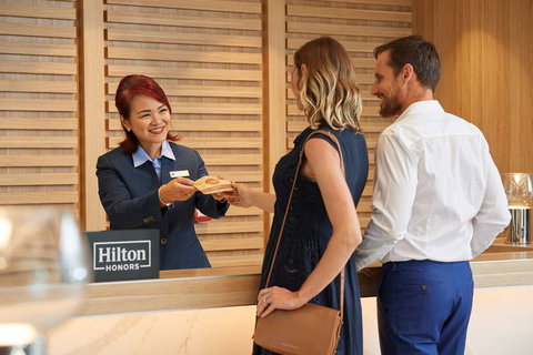 DoubleTree by Hilton Perth Waterfront - Accommodation NT 4