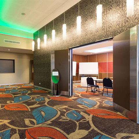 The Calamvale Hotel - Accommodation NT 6