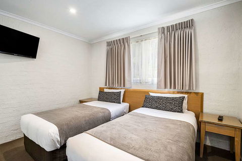 Comfort Inn Coach & Bushmans - Accommodation NT 13