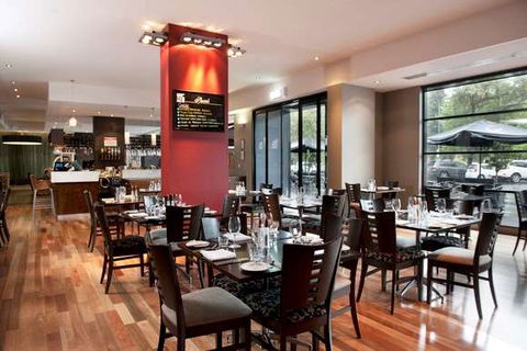 Mantra Hindmarsh Square - Accommodation NT 2