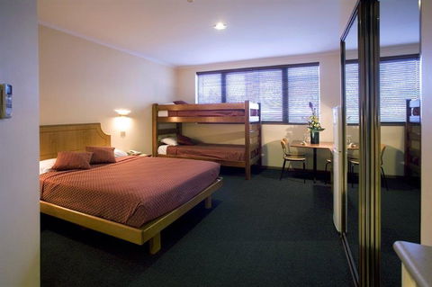 Capital Executive Apt Hotel Canberra - Accommodation NT 7