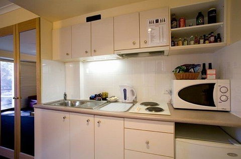 Capital Executive Apt Hotel Canberra - Accommodation NT 9