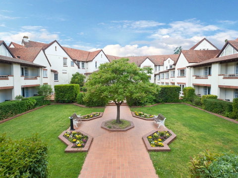 Mercure Canberra Hotel - Accommodation NT 2