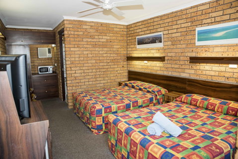 Coastal Bay Motel - Accommodation NT 7