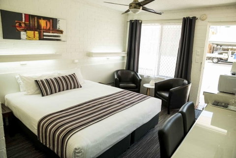 Coastal Bay Motel - Accommodation NT 10