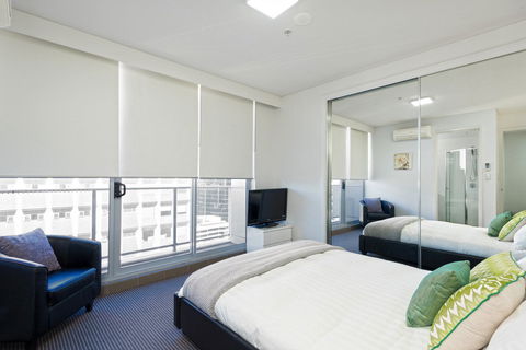 Astra Apartments North Sydney - NT Tourism 12