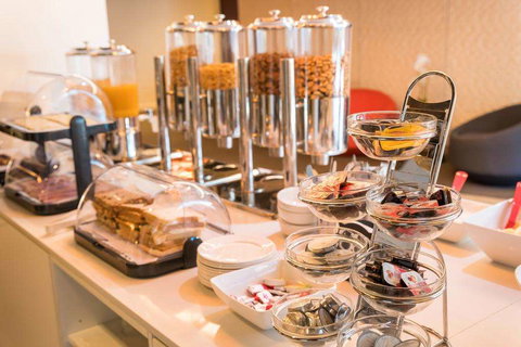 Royal Pacific Hotel - Accommodation NT 12