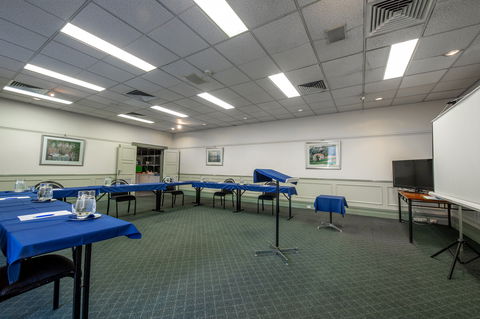 Twin Towers Inn - Accommodation NT 10