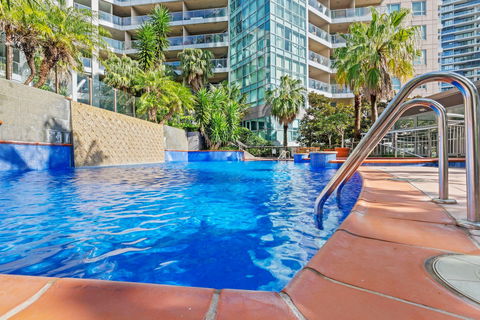 Astra Apartments Chatswood - NT Tourism 13
