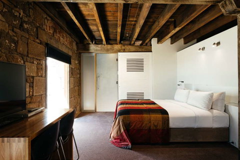 The Henry Jones Art Hotel - Accommodation NT 6