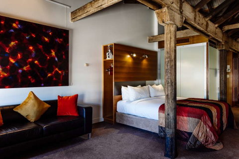 The Henry Jones Art Hotel - Accommodation NT 12