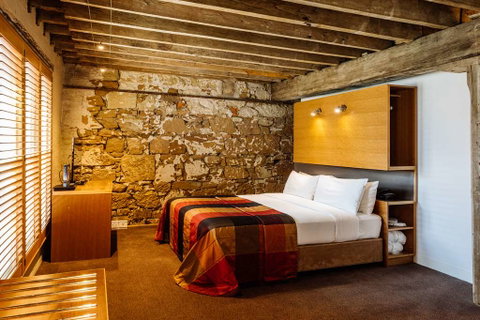 The Henry Jones Art Hotel - Accommodation NT 13
