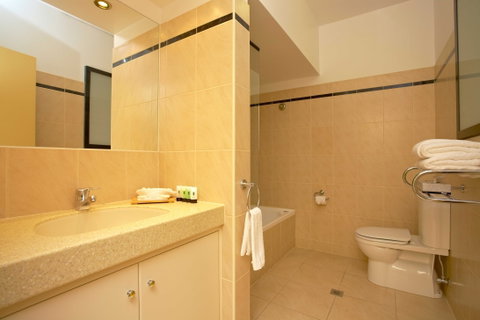 Quest Savoy - Accommodation NT 4