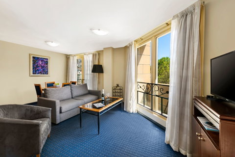 Quest Savoy - Accommodation NT 9