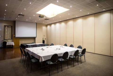Best Western Airport Motel & Conv Ctr - Accommodation NT 8