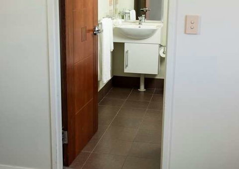Mantra One Sandy Bay Road - Accommodation NT 4