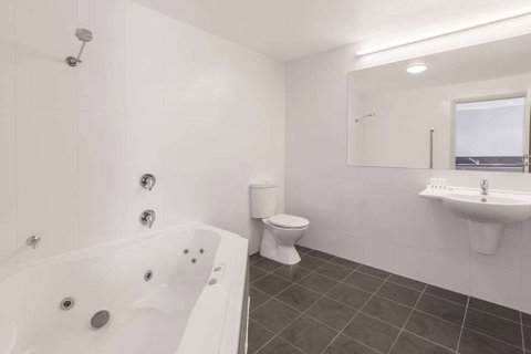 Travelodge Hobart Airport - Accommodation NT 9