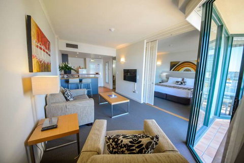 Central Cosmo Apartments - Accommodation NT 4