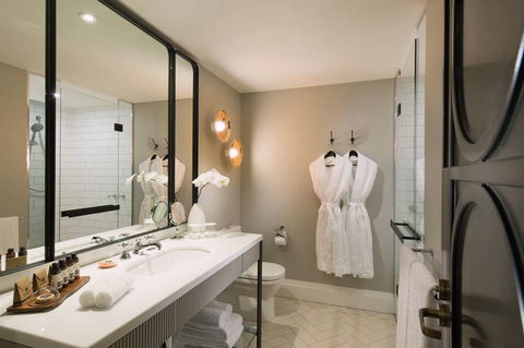 Mayfair Hotel - Accommodation NT 7