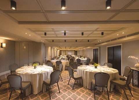 Mayfair Hotel - Accommodation NT 11
