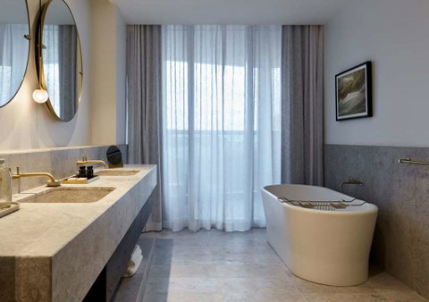 Eos by SkyCity - Accommodation NT 3
