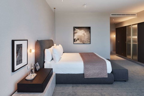Eos by SkyCity - Accommodation NT 6