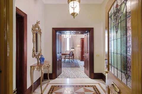 The Hotel Windsor - NT Tourism 1