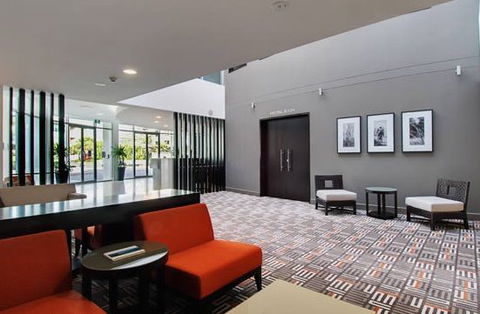 Chancellor Executive Apts-Varsity Lakes - NT Tourism 1
