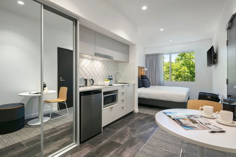 Quest Canberra City Walk - Accommodation NT 5