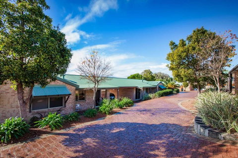 Quality Suites Banksia Gardens - Accommodation NT 1