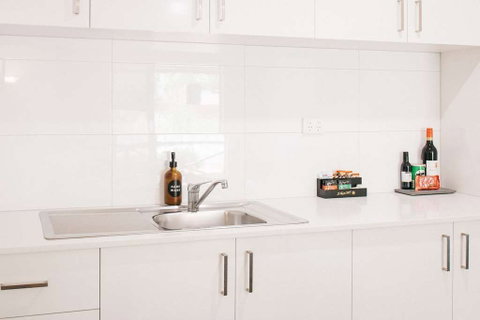 Quality Suites Banksia Gardens - Accommodation NT 6