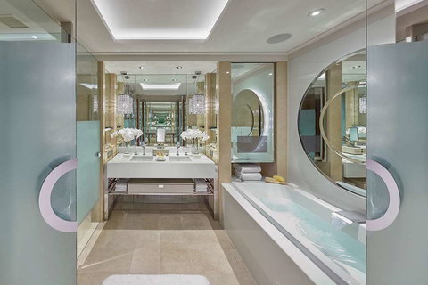 Crown Towers Melbourne - Accommodation NT 6