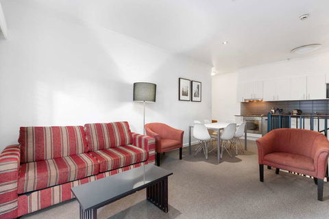 Alto Hotel On Bourke - Accommodation NT 10