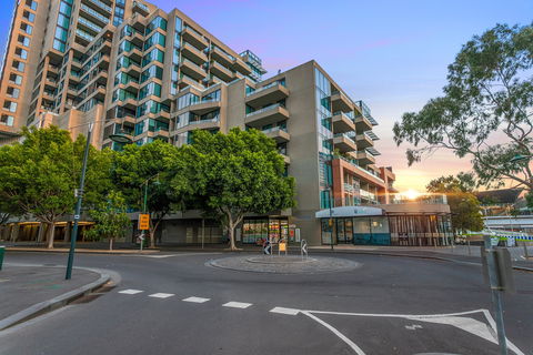 Melbourne Hotel Apartment Flinders Wharf - NT Tourism 3
