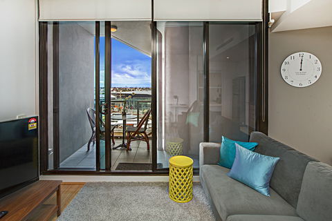 Melbourne Hotel Apartment Flinders Wharf - NT Tourism 9
