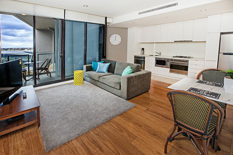 Melbourne Hotel Apartment Flinders Wharf - NT Tourism 11