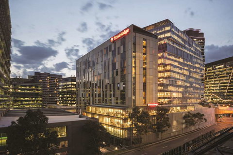 Travelodge Melbourne Docklands - Accommodation NT 0