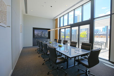 Oakwood Premier Melbourne - Accommodation NT 7