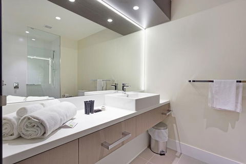 Alexandra Hills Hotel - Accommodation NT 5