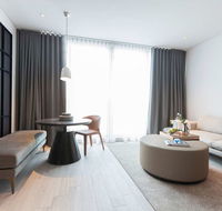 Skye Suites Green Square - Accommodation NT