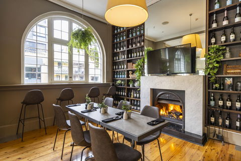 The Vulcan Hotel - Accommodation NT 14