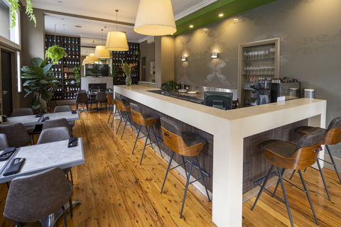 The Vulcan Hotel - Accommodation NT 15