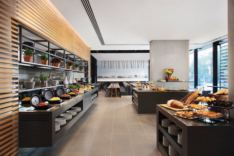 Four Points by Sheraton, Central Park - Accommodation NT 11