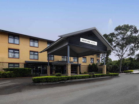 Mercure Sydney Blacktown - NT Tourism 0