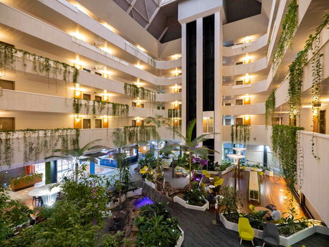 Novotel Darwin Atrium - Accommodation NT 2
