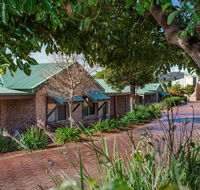 Quality Suites Banksia Gardens - Accommodation NT